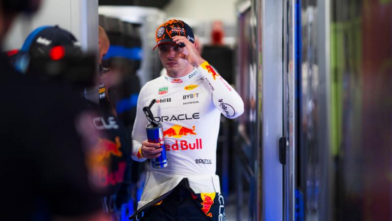Urmărește acum cursa Formula 1™ pentru Marele Premiu al Spaniei. Bătălia pentru victorie este LIVE pe Antena 1 și în AntenaPLAY