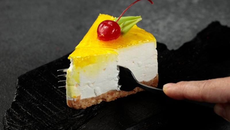 Rețetă de cheesecake cu lămâie fără coacere. Un desert rapid și cu foarte puține ingrediente