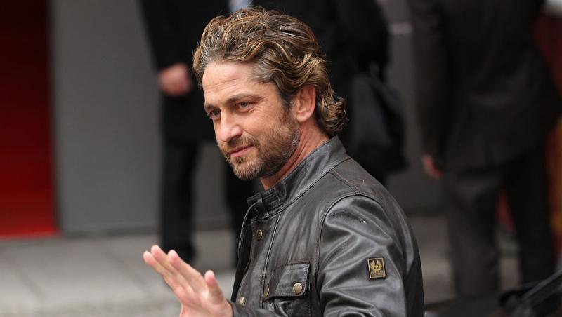 Gerard Butler are o nouă iubită. Cum arată femeia care i-a cucerit inima. Este cu 25 de ani mai tânără decât el