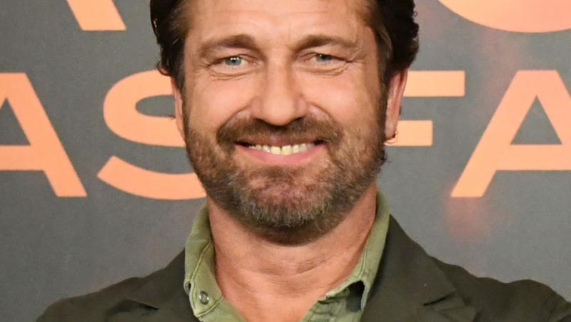 Gerard Butler are o nouă iubită. Cum arată femeia care i-a cucerit inima. Este cu 25 de ani mai tânără decât el