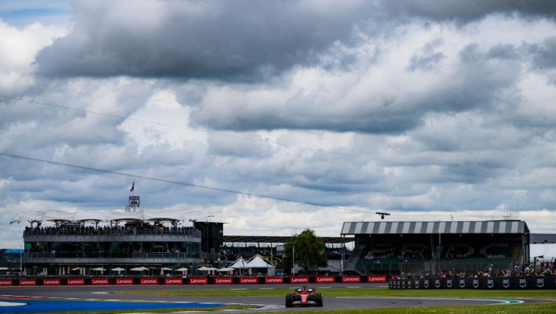 S-au încheiat calificările din Formula 1™ pentru Marele Premiu al Marii Britanii. George Russell în pole position la Silverstone