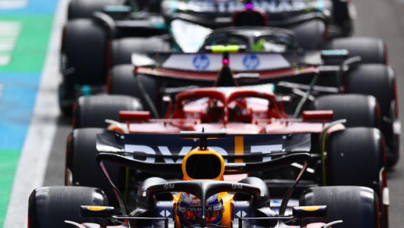 Vezi acum cursa Formula 1™ pentru Marele Premiu al Marii Britanii. Bătălia pentru victorie este LIVE pe Antena 1 și în AntenaPLAY