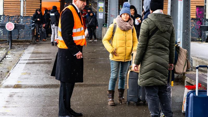 Strănutul sau tusea te pot da jos din tren! Ce schimbări majore aduce noul regulament CFR