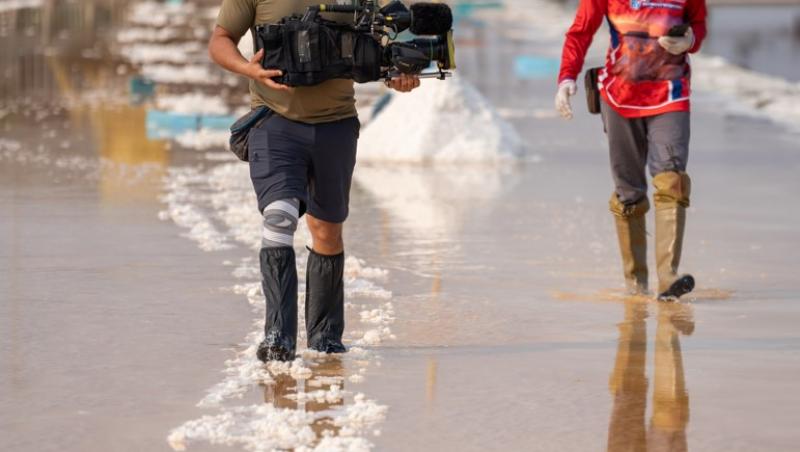 Fotoreportaj Asia Express - Drumul Zeilor, episodul 10. Ce soluții găsește echipa de filmare când condițiile sunt extreme