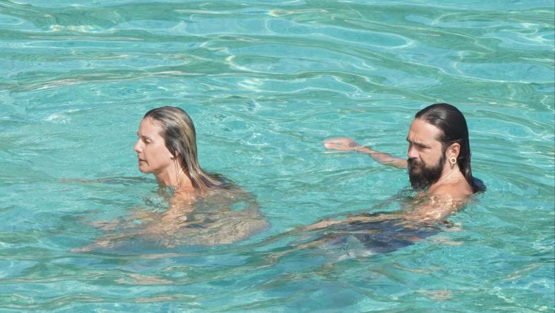 Heidi Klum a renunțat la sutien și și-a făcut de cap în valuri cu soțul tinerel | FOTO. Imaginile fierbinți, surprinse pe plajă