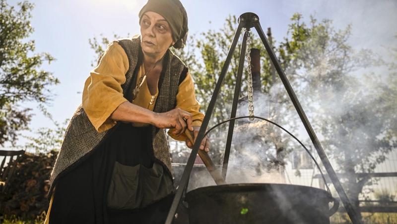 Magda Catone, Liliana Hodorogea şi Gelu Niţu se reunesc pe platoul de filmare de la Iubire cu parfum de lavandă