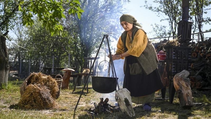 Magda Catone, Liliana Hodorogea şi Gelu Niţu se reunesc pe platoul de filmare de la Iubire cu parfum de lavandă