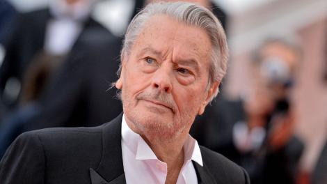 Alain Delon a murit. Actorul francez avea 88 de ani. Anunțul făcut de familie: „S-a stins din viaţă în linişte”