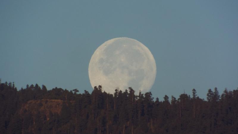 Semnificațiile mistice ale lunii pline. Ce ritualuri benefice se fac în această fază a lunii