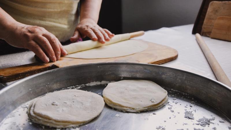 Rețetă de baclava autentică. Ingredientele se măsoară în coajă de ou