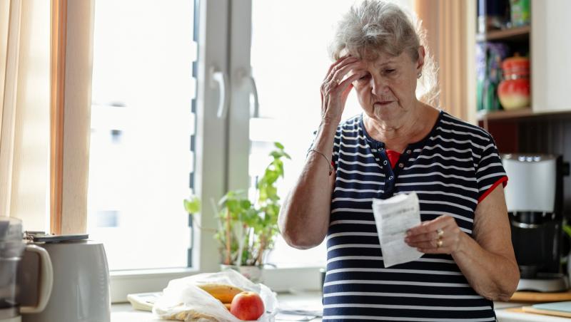 O femeie a aflat că va primi o pensie în valoare de 1 leu după recalculare. Vârstnica a crezut că face infarct