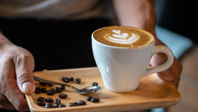 De ce nu este bine să bei cafea înainte de a pleca la cumpărături. Specialiștii trag un semnal de alarmă