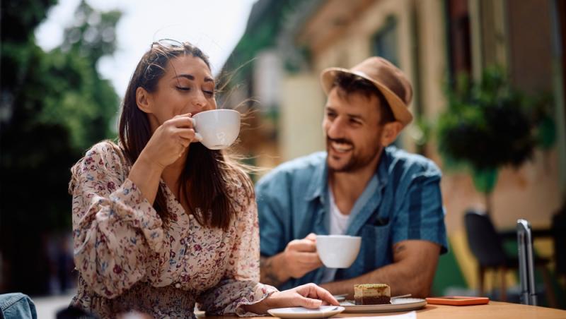 De ce nu este bine să bei cafea înainte de a pleca la cumpărături. Specialiștii trag un semnal de alarmă