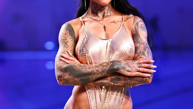 Splash! Vedete la apă sezon 6, 8 august 2024. Claudia Florescu, apariție incendiară pe platforma de 7 metri. Bogdan a susținut-o