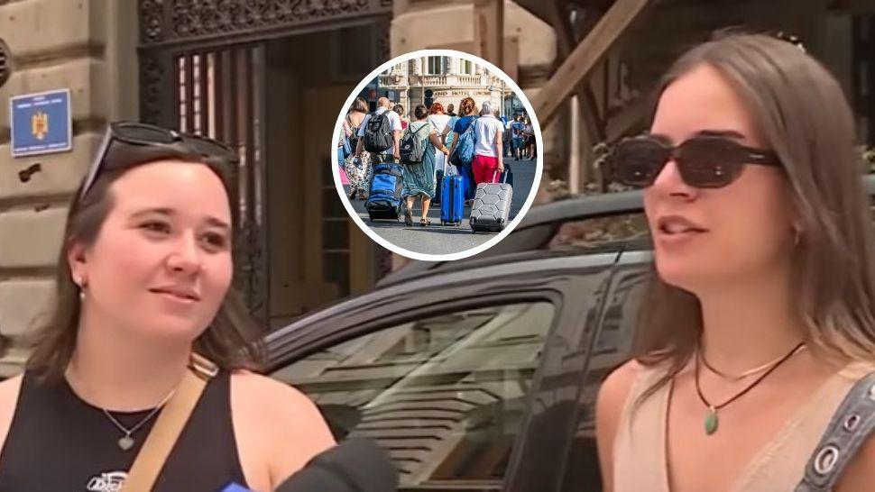 colaj două tinere turiste și turiști trăgând geamantane după ei pe stradă