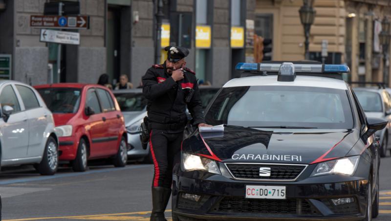 Turist amendat că a mers pe faleză la bustul gol. Cât a fost nevoit să plătească