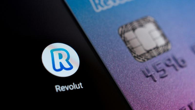 Revolut deschide prima sucursala din România. Ce modificări apar la IBAN-urile clienților