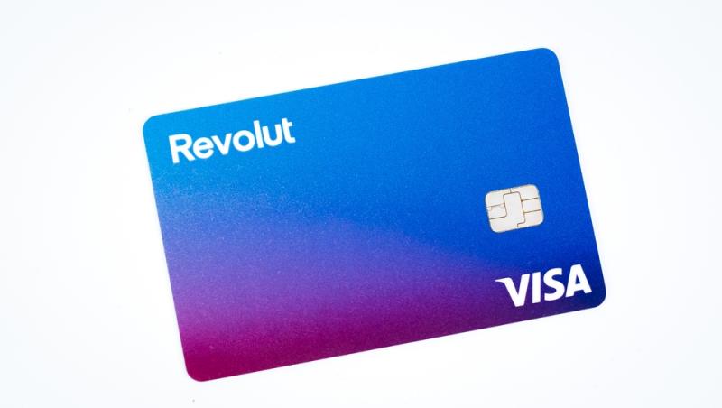 Revolut deschide prima sucursala din România. Ce modificări apar la IBAN-urile clienților