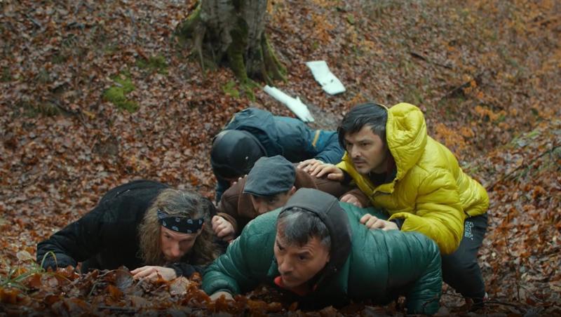 Bravo, tată! Rezumat episodul 2, sezonul 3, din 7 septembrie. Invazia de ploșnițe îi pune pe tătici să facă o excursie în pădure