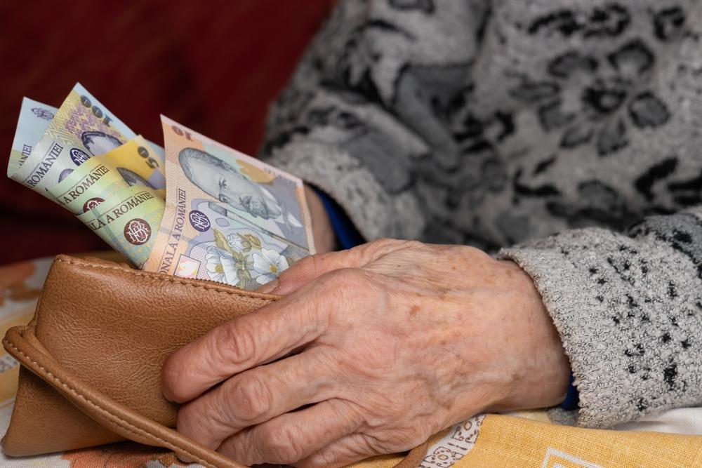 Lista scumpirilor de la 1 ianuarie 2025. Noul an începe cu prețuri și mai mari pentru români
