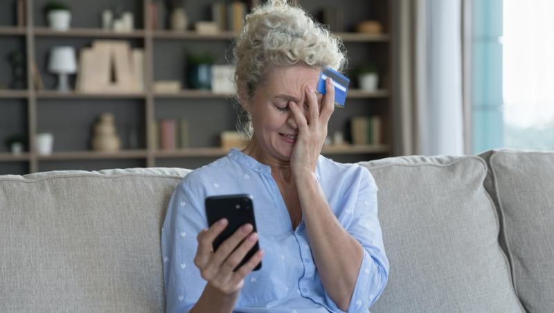 O femeie din Vâlcea a rămas fără 100 000 de euro după ce a fost țepuită de un escroc. Cum a picat în capcană