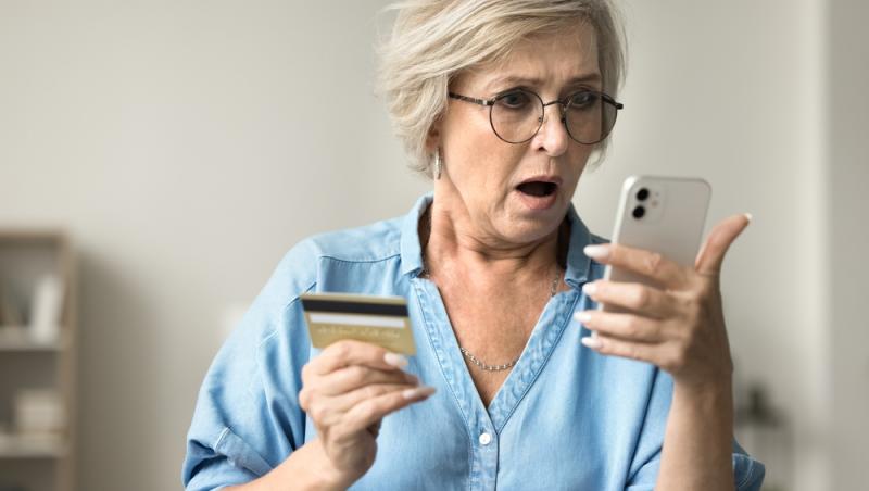 O femeie din Vâlcea a rămas fără 100 000 de euro după ce a fost țepuită de un escroc. Cum a picat în capcană