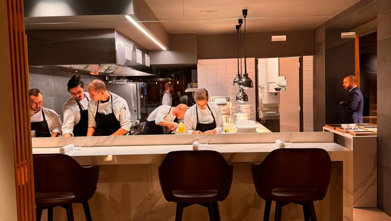 Câștigătoarea sezonului 14 Chefi la cuțite a gătit în echipa lui Chef Richard Abou Zaki la Retroscena: „Mi-a schimbat perspectiva”