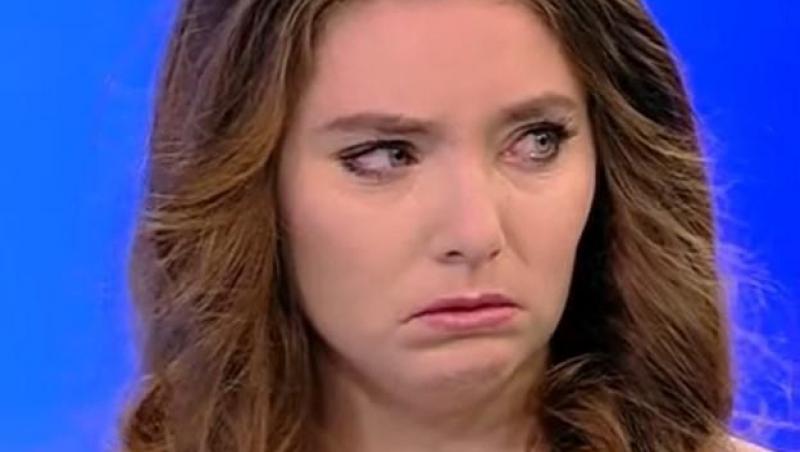 Vulpița Veronica a ajuns cu băiatul ei la spital. Cum a fost surprinsă tânăra alături de fiu său