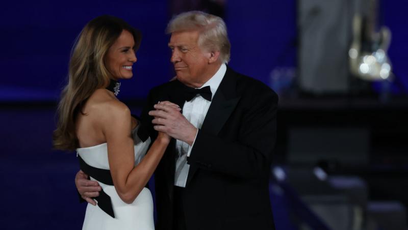 Melania Trump, apariție memorabilă! Ce ținută a ales după ce a renunțat la pălăria care a stârnit controverse la nivel mondial