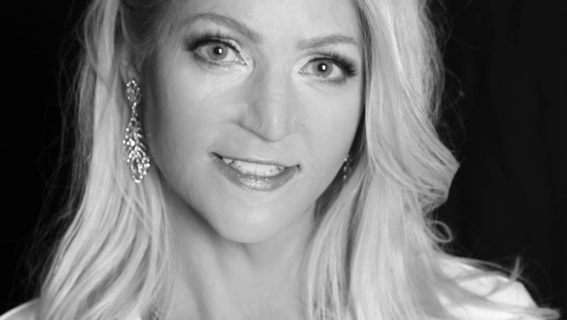 A renăscut din propria cenușă. Cum arată  acum femeia care a devenit Miss, după ce a suferit arsuri de gradul 3 pe 70% din corp