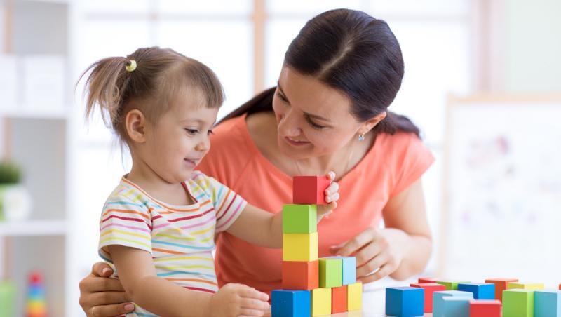 Valoarea tichetelor de creșă majorată. Cum pot beeficia părinții de acești bani lunar