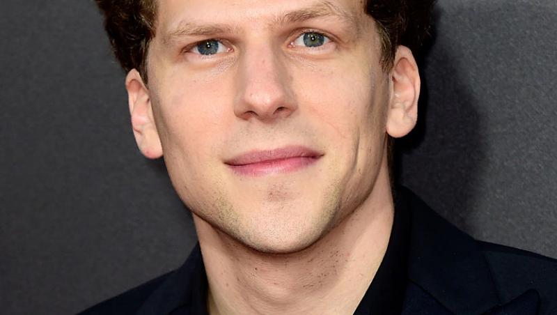 Actorul Jesse Eisenberg și-a făcut vacanța la Timișoara. Ce l-a impresionat:„Singura dată când am fost în vacanță și nu m-am urât”
