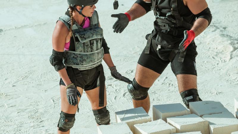 Power Couple România sezon 2, 29 ianuarie 2025. Un cuplu neașteptat a fost eliminat! Proba de mima la înălțime, o provocare dură