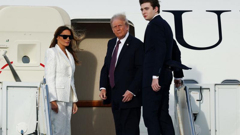 Noul portret al Melaniei Trump. Prima-doamnă a Americii a ajuns la Casa Albă.Ce diferențe sunt între acest portret și cel din 2017