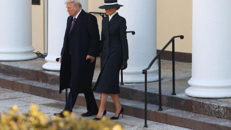 Noul portret al Melaniei Trump. Prima-doamnă a Americii a ajuns la Casa Albă.Ce diferențe sunt între acest portret și cel din 2017