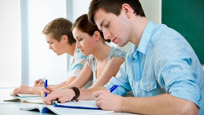 Elevii care vor intra în clasa a IX-a în 2026 vor da altfel Bacalaureatul. Ce anunț a făcut Ministrul Educației