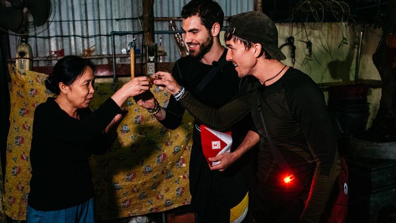 Asia Express sezonul 8, 1 octombrie 2025. Reacțiile echipelor la aflarea veștii că trebuie să mănânce carne de șarpe. Ce a urmat