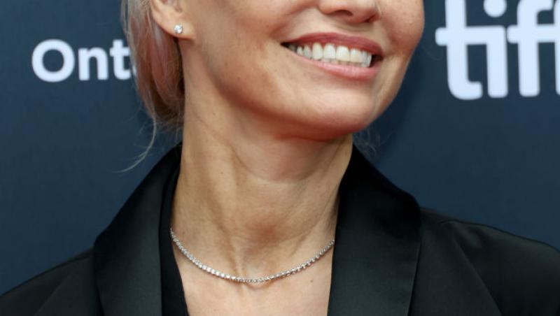 Pamela Anderson, schimbare radicală de look. Vedeta a renunțat la blondul care a consacrat-o: „Arată fabulos”