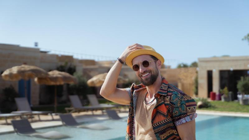 Imagini adorabile cu Dani Oțil și fiul său în Malta. Prezentatorul TV a fost vizitat de familie la filmările pentru Power Couple