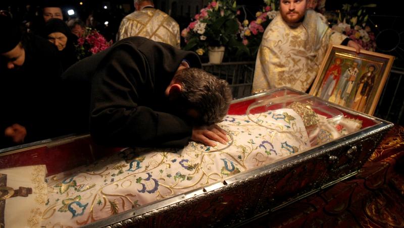 Obiceiuri și superstiții pe 14 octombrie. Ce nu ai voie să faci de Sfânta Parascheva