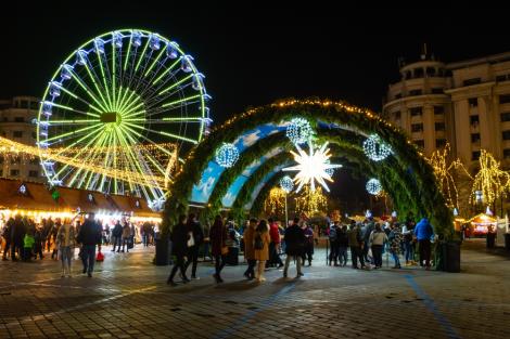Cât costă să închiriezi o căsuță la Târgul de Crăciun din București, unde poți vinde mâncare. Suma este incredibil de mare