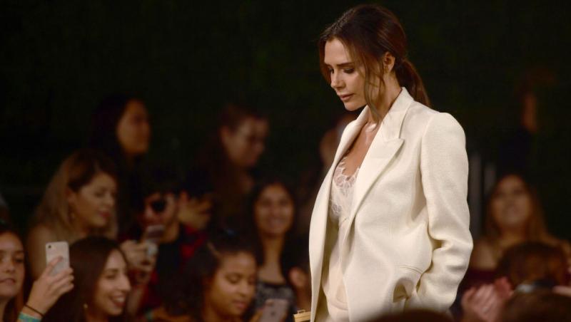 Fiica Victoriei Beckham îi calcă pe urme. În ce afacere profitabilă s-a lansat Harper