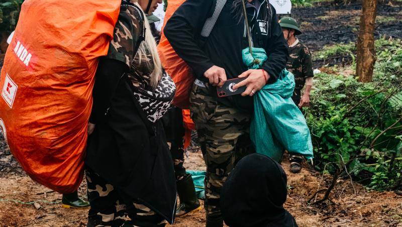 Asia Express sezonul 8, 14 octombrie 2025. Concurenții au devenit soldați cu o misiune de salvare a victimelor. Ce au aflat