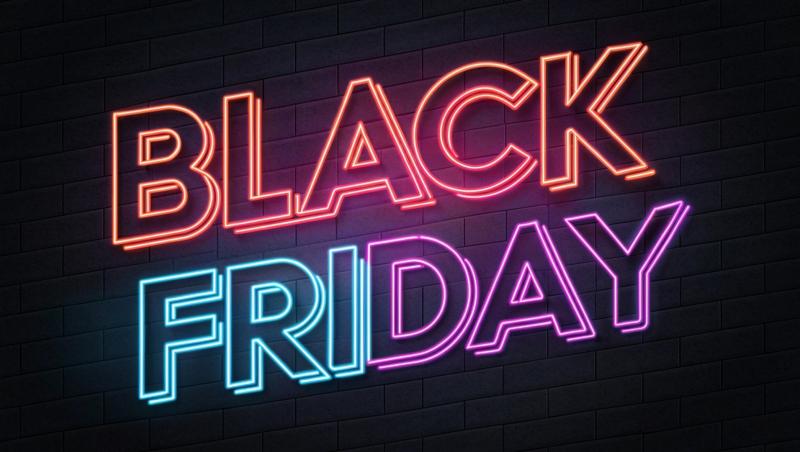 Logo-ul Black Friday luminat cu portocaliu, albastru și mov pe un fundal negru