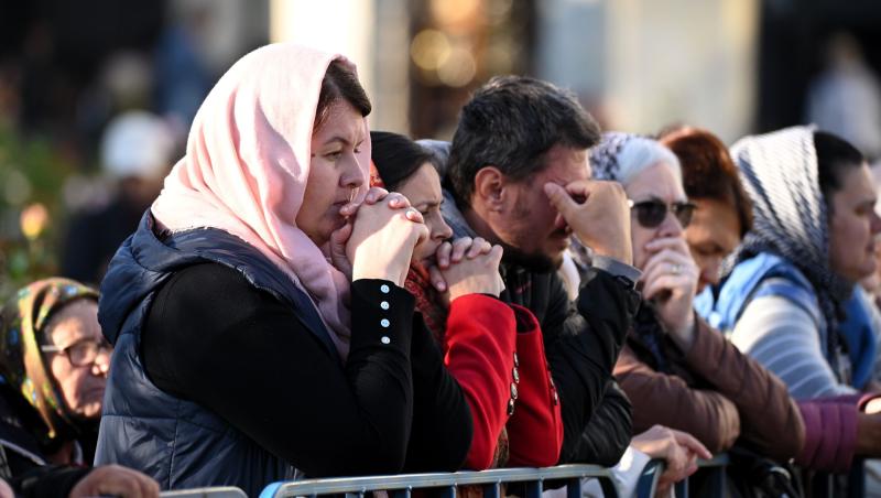 Reacția unui turist american după ce a asistat la pelerinajul de Sfânta Parascheva. Ce a spus despre evenimentul de la Iași