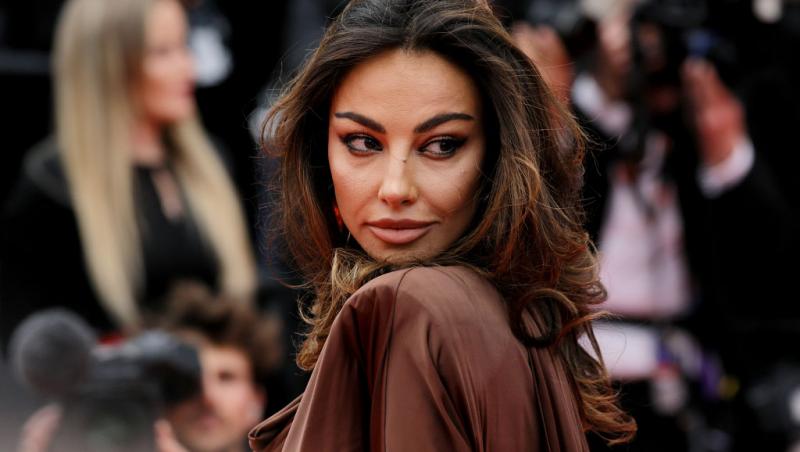Mădălina Ghenea, un nou pictorial incendiar: „Fă-mă, Doamne, furtun!” Imaginile care au pus pe jar internetul