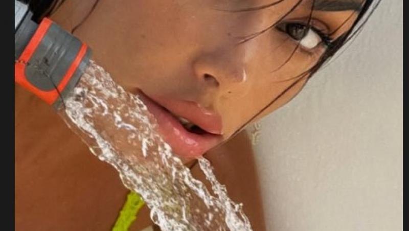 Mădălina Ghenea, un nou pictorial incendiar: „Fă-mă, Doamne, furtun!” Imaginile care au pus pe jar internetul