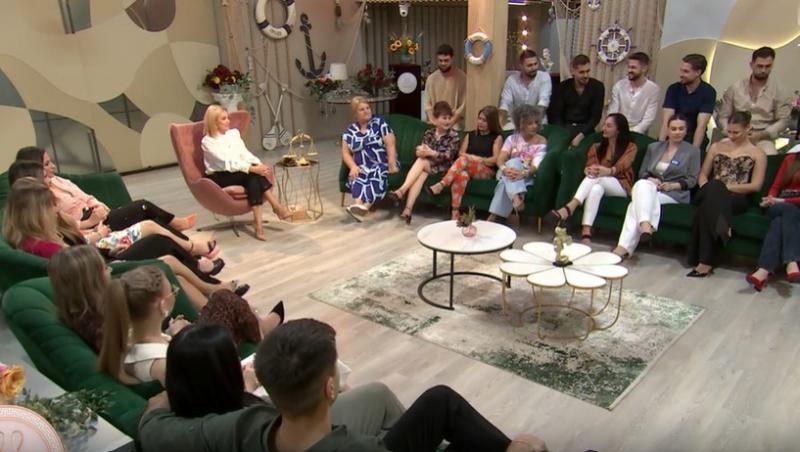 Mireasa, sezon 12. Alex și Florina s-au declarat într-o cunoaștere în emisia din 16 octombrie. Fata a intrat în casă de două zile