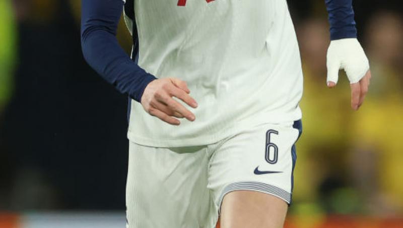 Radu Drăgușin s-a logodit. Cum a cerut-o fotbalistul în căsătorie pe Ioana Stan. Cadrul de poveste în care s-a întâmplat totul