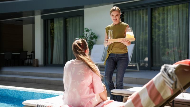 Ana, Mi-ai fost scrisă în ADN, 2 octombrie 2025. Sandra îl confruntă pe Basty. Ana află un detaliu dureros despre Victoria